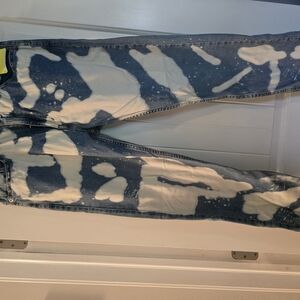 Stylish Blue and White Men's Jeans